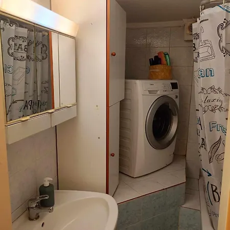 Ef-xaris Apartment